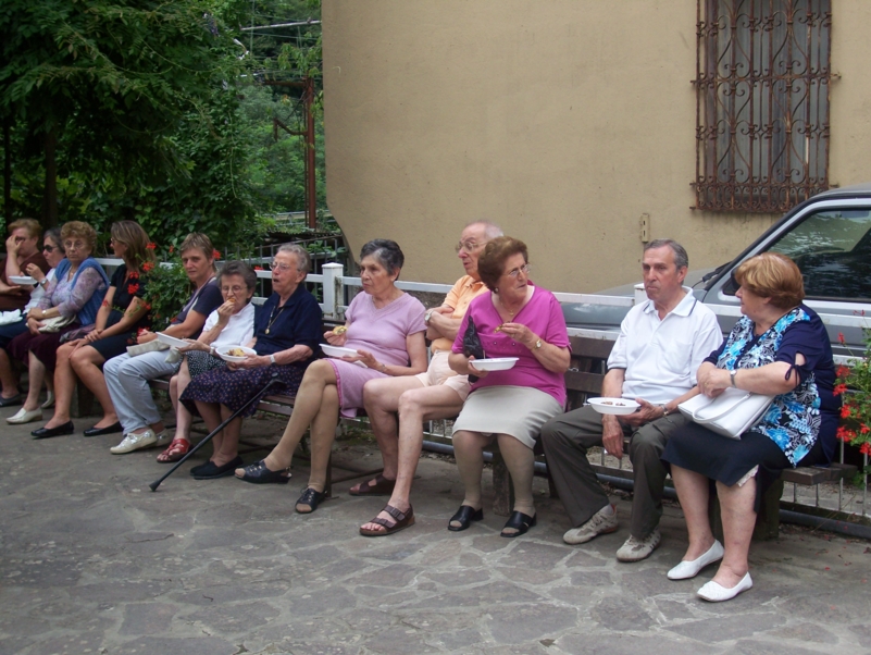  Image name: Estate090.jpg 
 width: 801 pixel 
 height: 602 pixel 
 Size: 414065 bytes 
 Click to enlarge 